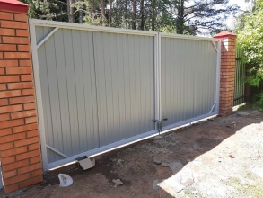 Распашные ворота с ручным управлением - пример 1 фото в Темрюке