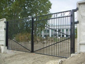 Решетчатые ворота распашные - пример 4 фото под ключ